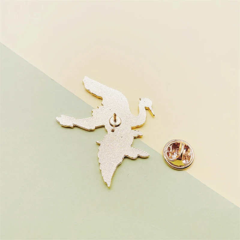 Creative Cartoon Animals Enamel Pins Birds Cranes Fish Koi Alloy Brooches Badges Clothes Accessories Exquisite Women Jewelry