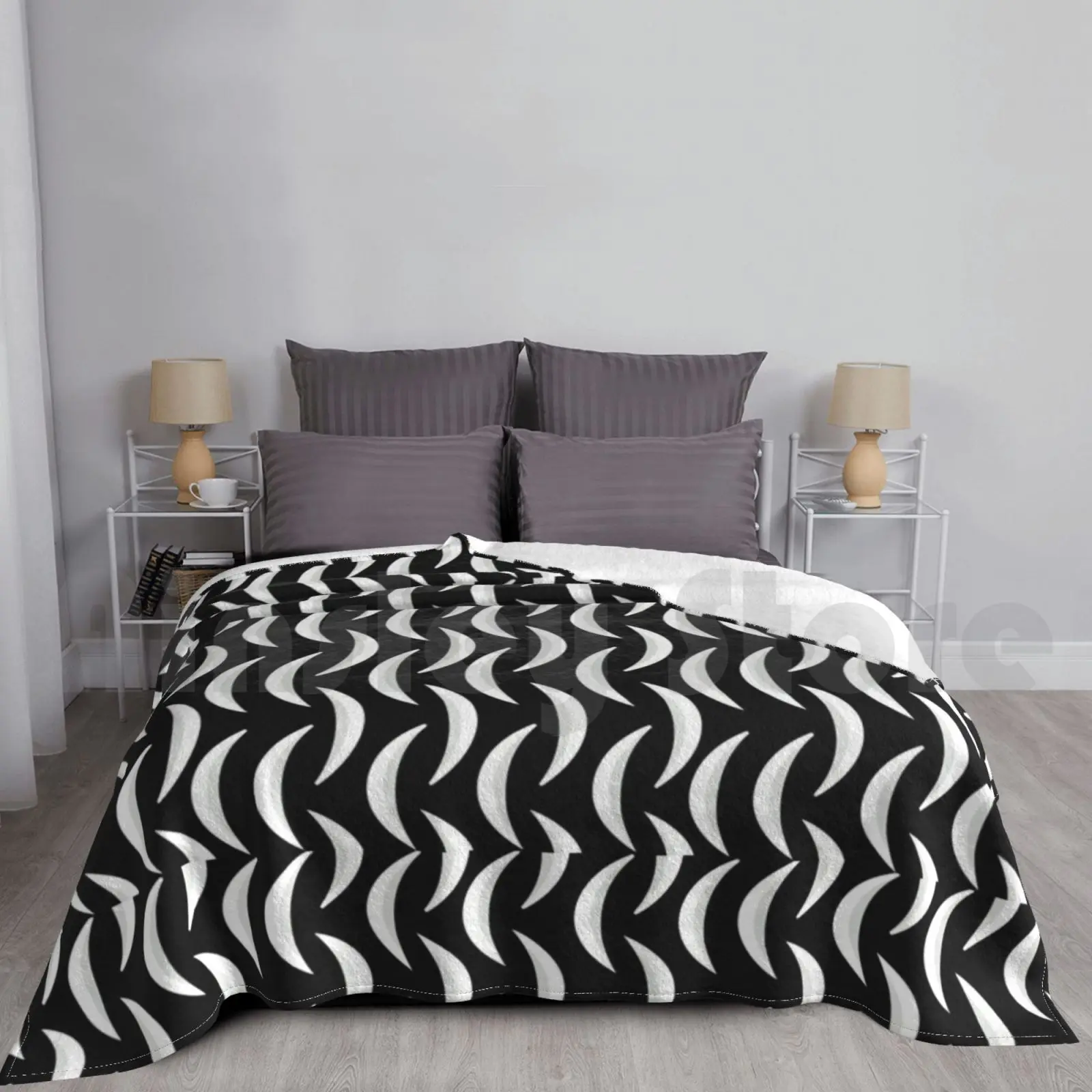 Half Moon Patterns Classic Gift Blanket Super Soft Warm Light Thin Half Moon Pattern White Black Texture Classic Funny