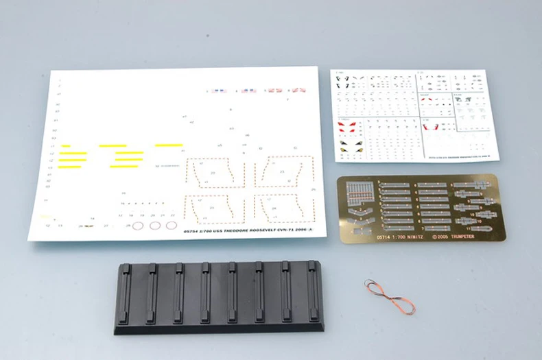 Trumpeter 05754 1/700 Scale USS Theodore Roosevelt CVN-71 Aircraft Carrier Ship Toy Hobby Assembly Plastic Model Building Kit