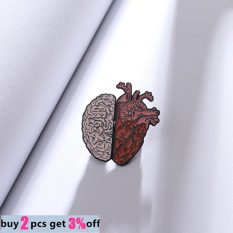 Drop Shipping Brain and Heart Pins Medical Anatomy Cerebrum Brooch Heart Neurology Lapel Pin Jewelry Gifts for Friend Wholesale