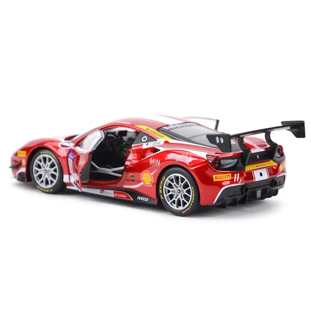 Bburago 1:24 Ferrari 488 mücadelesi 2017 Formula yarış spor araba statik döküm araçları koleksiyon Model oyuncak arabalar