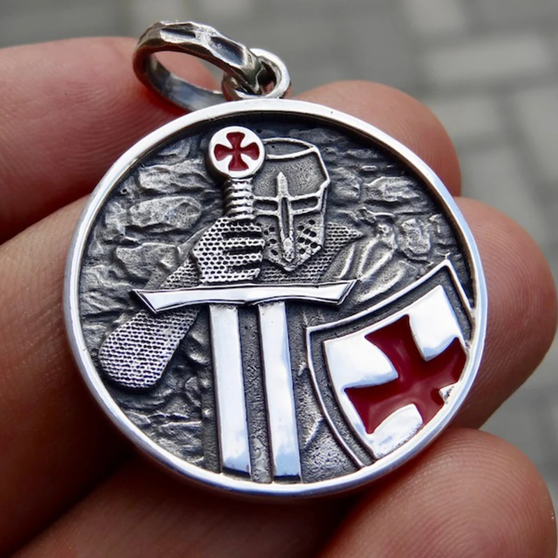 Onlysda Cool Men\'s Pendant Stainless Steel Red Armor Shield Knight Templar Crusader Cross Necklace Punk Jewelry Drop Shipping