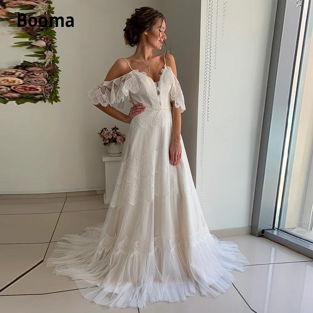 

Booma Bohemian Champagne Wedding Dresses Lace Tulle Beach Bridal Gown Boho Off Shoulder V-neck Princess Party Dress Plus Size