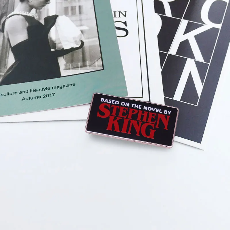 Based on The Novel By Stephen King Pin horror supernatural suspense crime science-fiction fantasy novels American Author Brooch view 6
