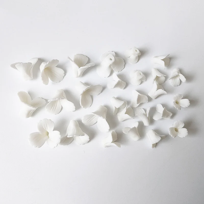 50pcs White Color Flat Bottom Porcelain Ceramic Flowers Material Handmade Jewelry DIY Earrings For Wedding Making Accessories