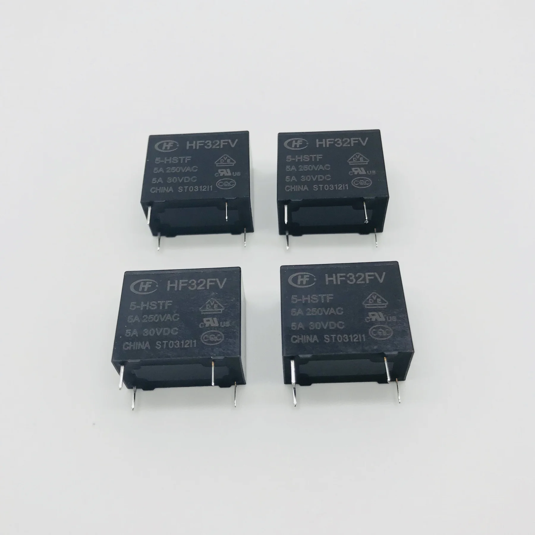 

HF32FV-5-HSTF 005VDC 5A 250VAC Arelays