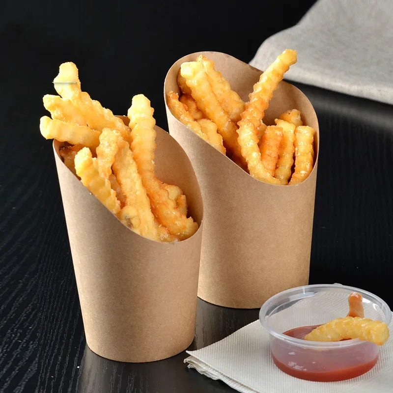 

100pcs Kraft paper potato chips box disposable paper bags,french fries cup,food bags,snack packing boxes,Hand holding snack cup