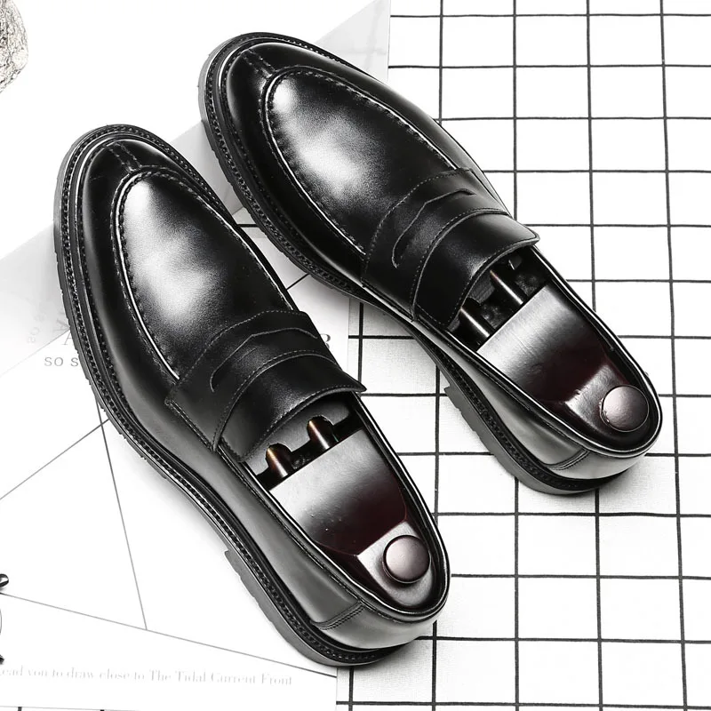 hn8New Arrival Luxury Italian Brand Men Leather Flats Men British Brogue Dress Shoes Formal Business Oxfords Shoes for Men