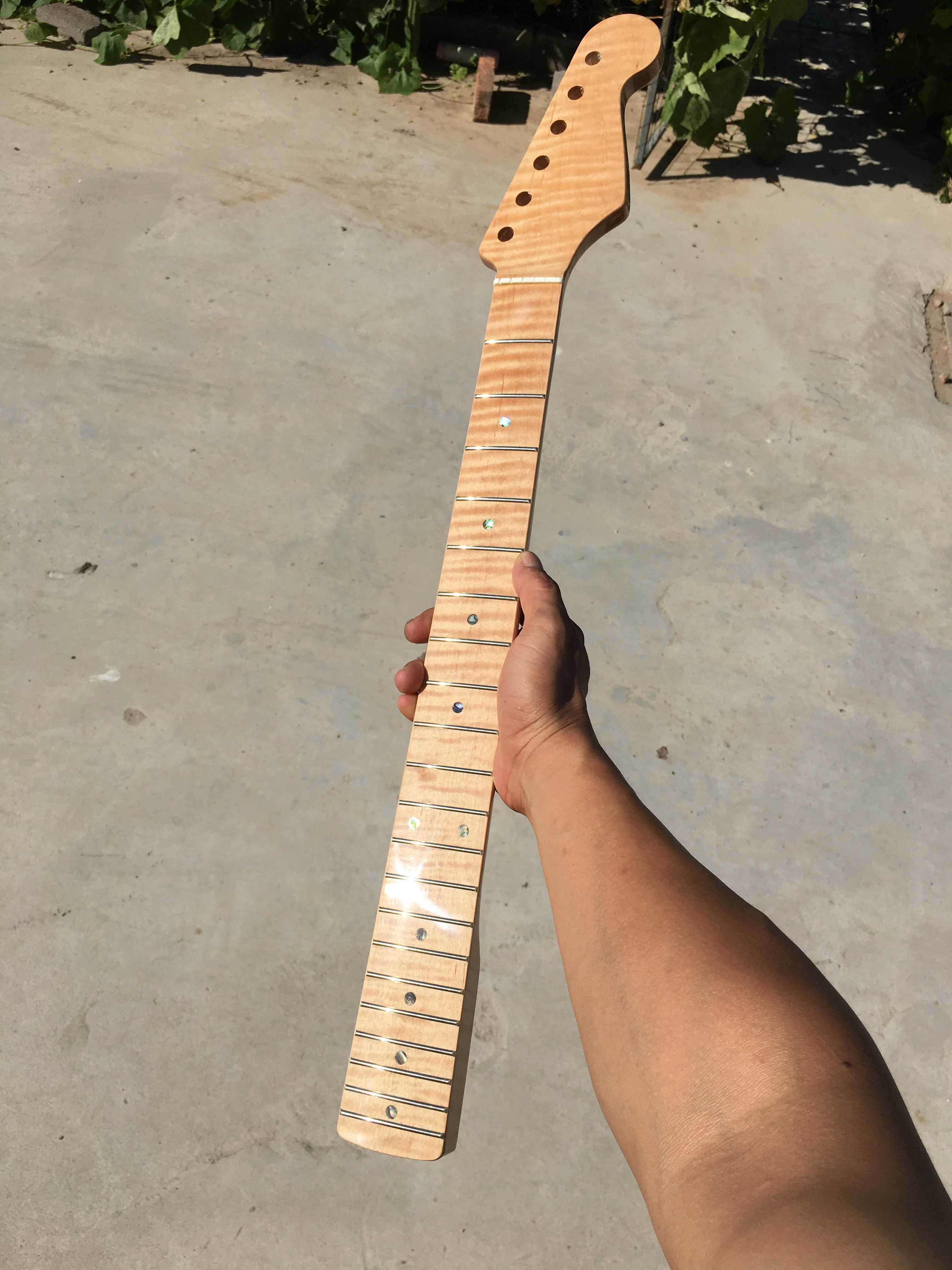 

maple made and maple fingerboard 25.5 inch 1 pcs Electric Guitar Neck Solid wood