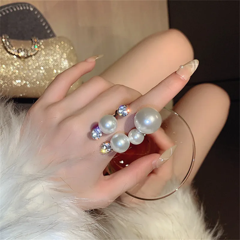 Kshmir Ladies elegant retro super large pearl rings ladies shiny crystal irregular rhinestone charm Korean wedding jewelry ring