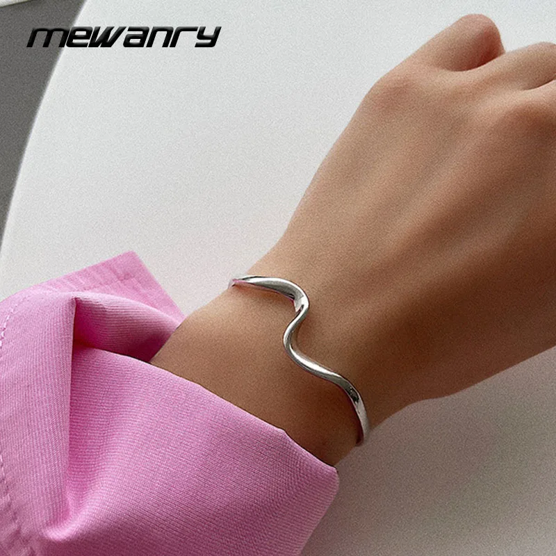 MEWANRY Silver Color Bracelet for Women Trend Elegant Vintage Minimalist Sweet Wave Party Jewelry Birthday Gift Wholesale