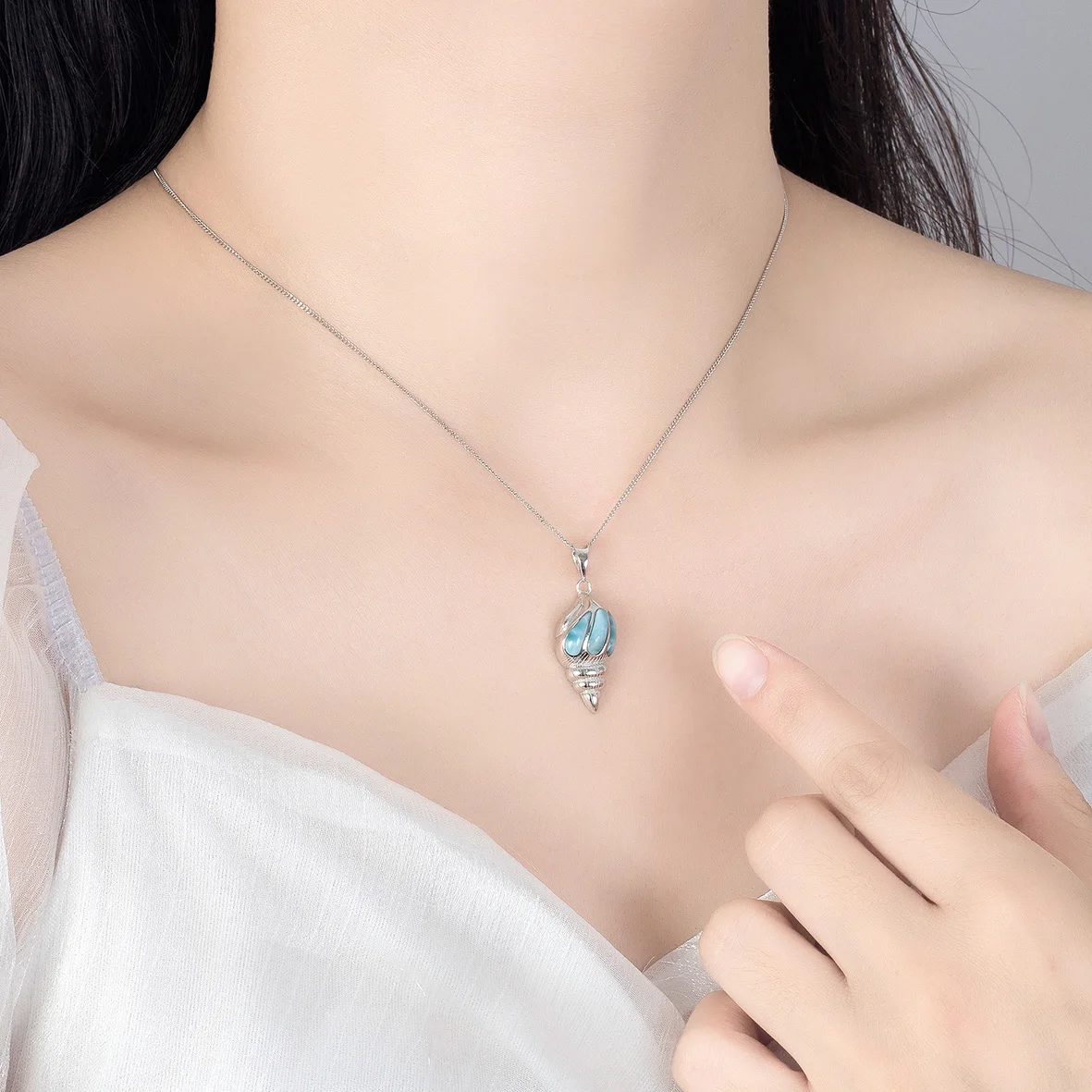 100% 925 Sterling Silver Pendant with Natural Larimar Pendant Genuine Stone Conch Charm Pendant for Women Gift