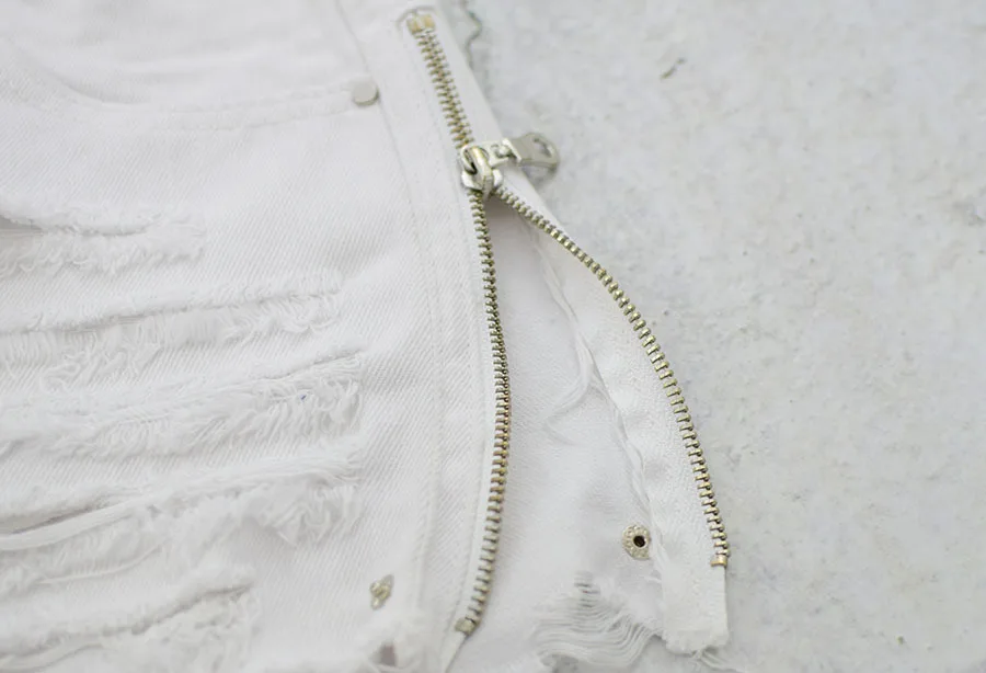 하이웨이스트 찢어진 반바지 여성용 데님 청바지, 양면 스플릿 지퍼, 섹시 트렌디 짧은 바지, 자수 스타, 화이트 시크, 여름