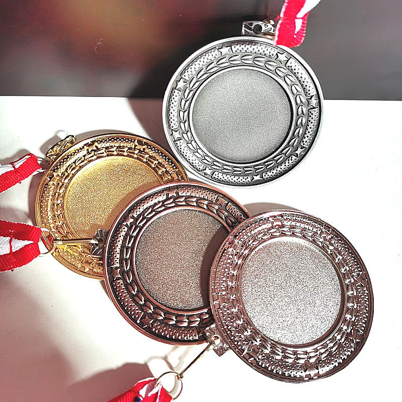 4 Color Blank Medals Gold Color Medal And Silver Color Medal And Branze Color Medal Print for FreeOnThe Blank7.0CM  Five Stars