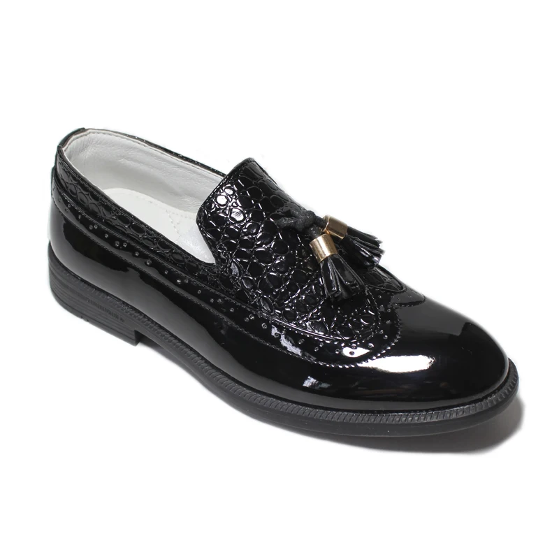 Chaussures formelles en cuir verni noir pour garçons, chaussures formelles pour enfants, robe de mariée de fête, bout rond à enfiler, pompon,