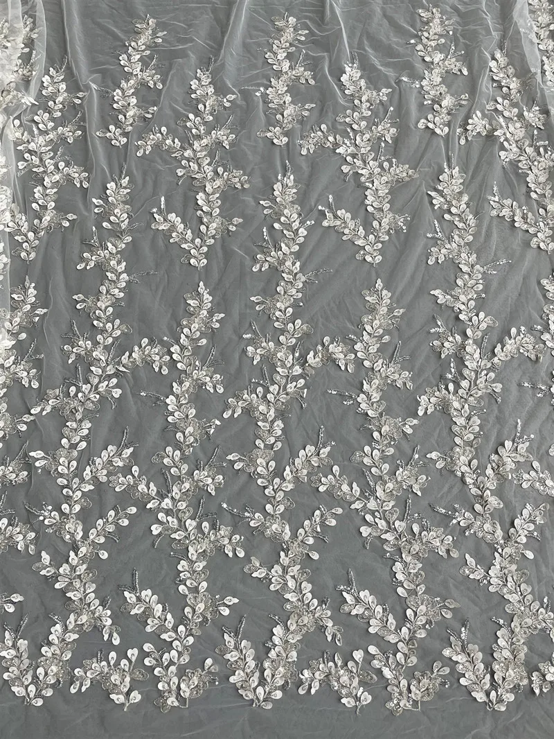Braut-Spitzenstoff, luxuriöse Perlenapplikation, Spitzenstoff mit Blumen und Blättern und Pailletten, High-End-Kleid, RS6067 – Detail 13