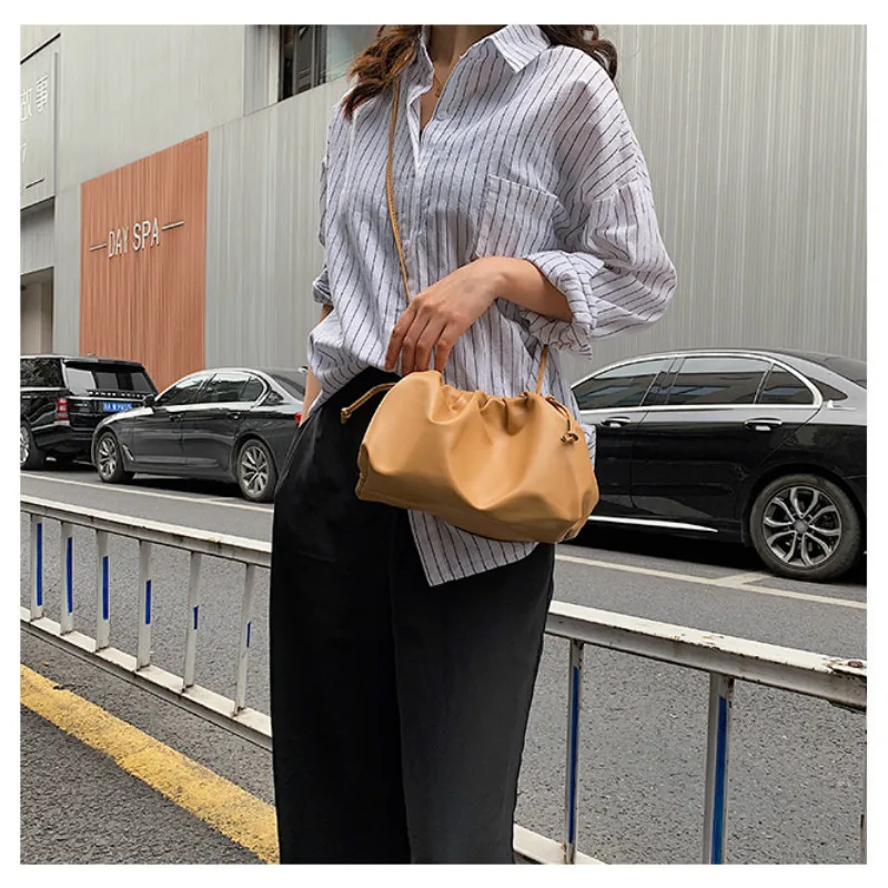 Luxury Designer bags for women 2019 Women Day Clutch Bag Pleated Dumpling Shoulder Messenger Bag Cute Lady Crossbody Handbag