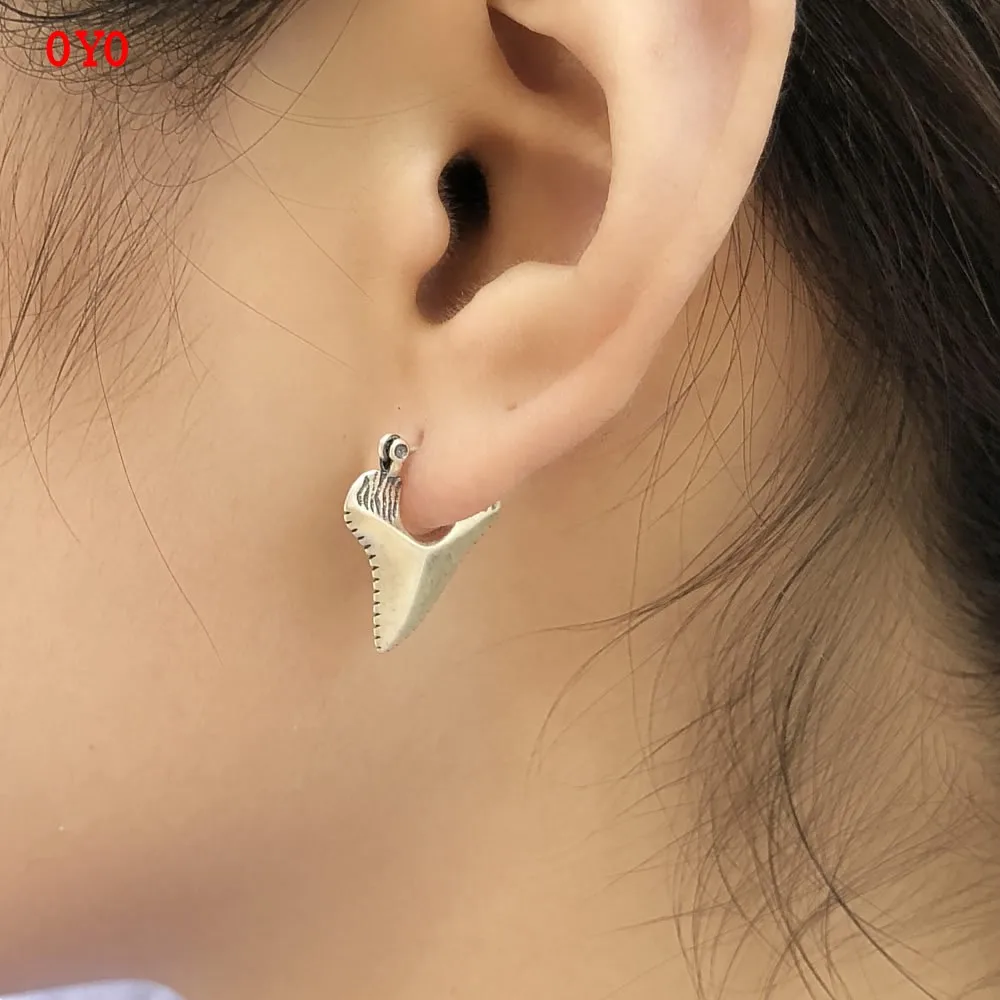 nternational standard genuine s925 sterling silver large version exaggerated serrated retro earrings shark tooth earrings