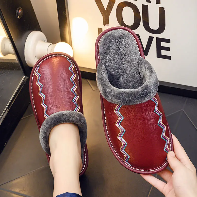 Luxury Brand Genuine Leather Home Slippers Unisex Womens Fur Slides Winter Slippers Female Indoor Shoes Unisex Furry Slides