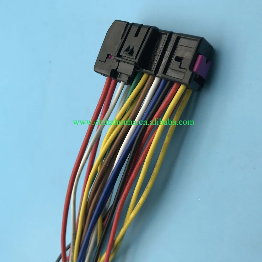 

20 Pin Female Electrical Door Plug Wire Harness Connector 8E0 972 702