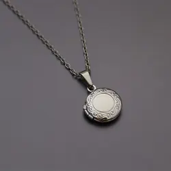 1pc Tiny Engraved Round Photo Frame Pendant Geometric Charms Floating Locket Necklaces Women Kids Fashion Memorial Jewelry