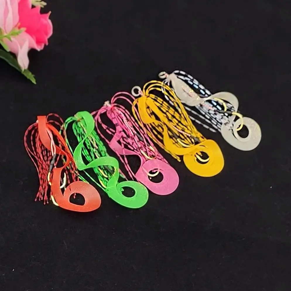 

50pcs Silicone Skirt Jig Replacement with hook Slider Rig Spare Hooks sliding kabura style lures hook 13# 5 colors