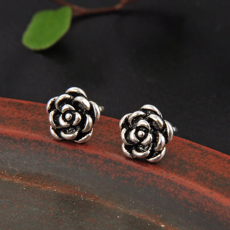 Retro Punk Silver Color Rose Flower Stud Earring 2021 Korean Fashion Women Body Penetration Earring for Women Daily Wear Jewelry