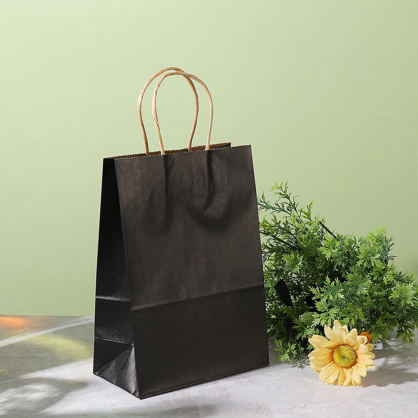 20Pcs 21x15x8cm Kraft Paper Gift Bags with Handles Black White Rectangle Shopping Bag Birthday Party Christmas Gift Bag