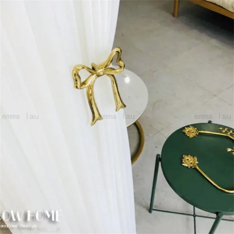 New Curtain Hook Brass Bow Golden Curtain Hook Light Luxury Home Storage Room Decorative Wall Curtain Hooks