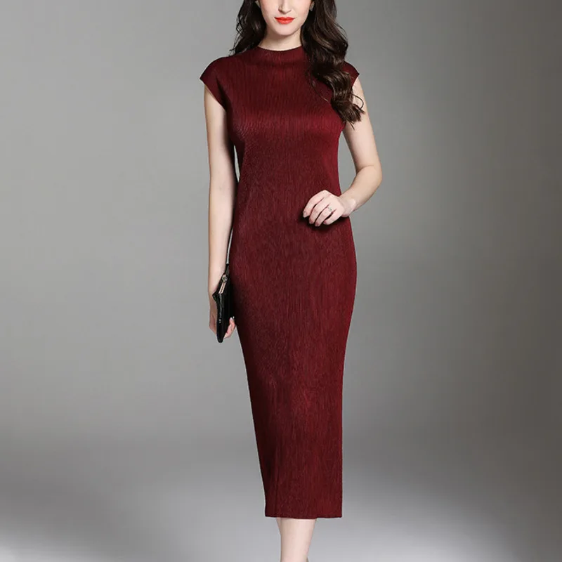 

New Women Summer Dress Solid Color Short Sleeve Round Neck Long Length Female Elegant Pleated Fashion Party Dress E104