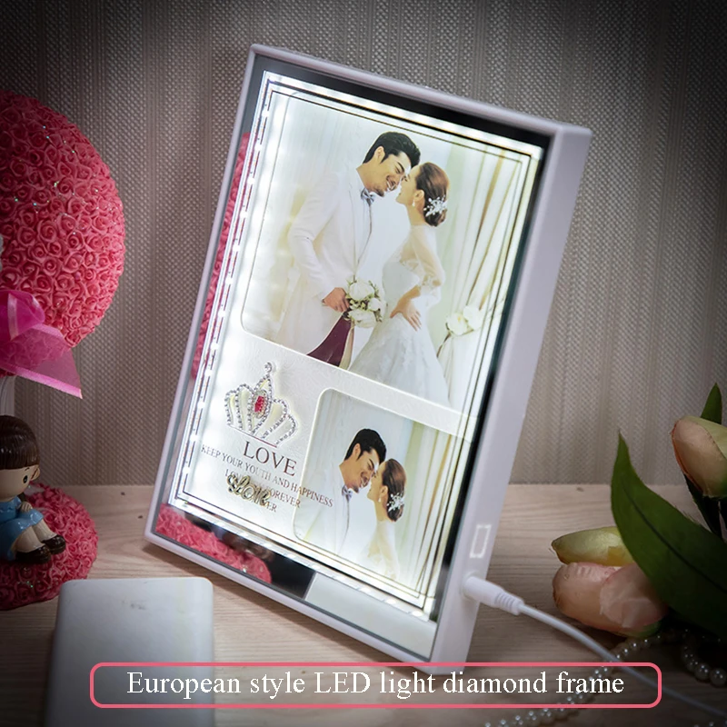 

Japanese-style photo frame table with white frame with light LED +USB, used for study decoration and photo display 7 inches