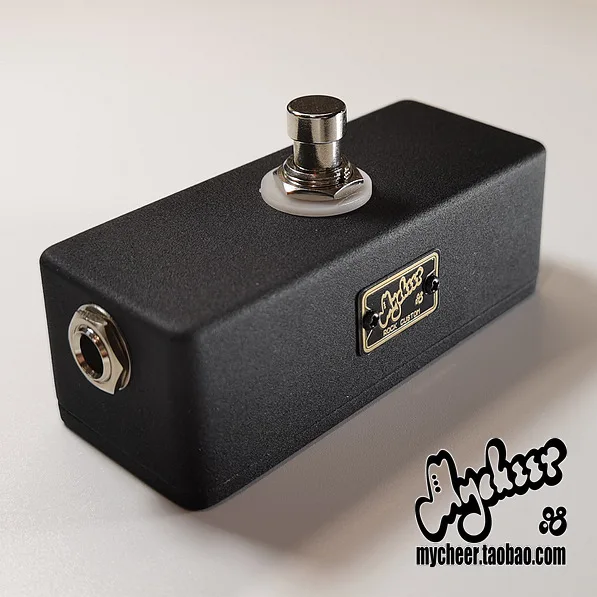 

Self-locking Mute Box Compatible with Stereo Manual Effector