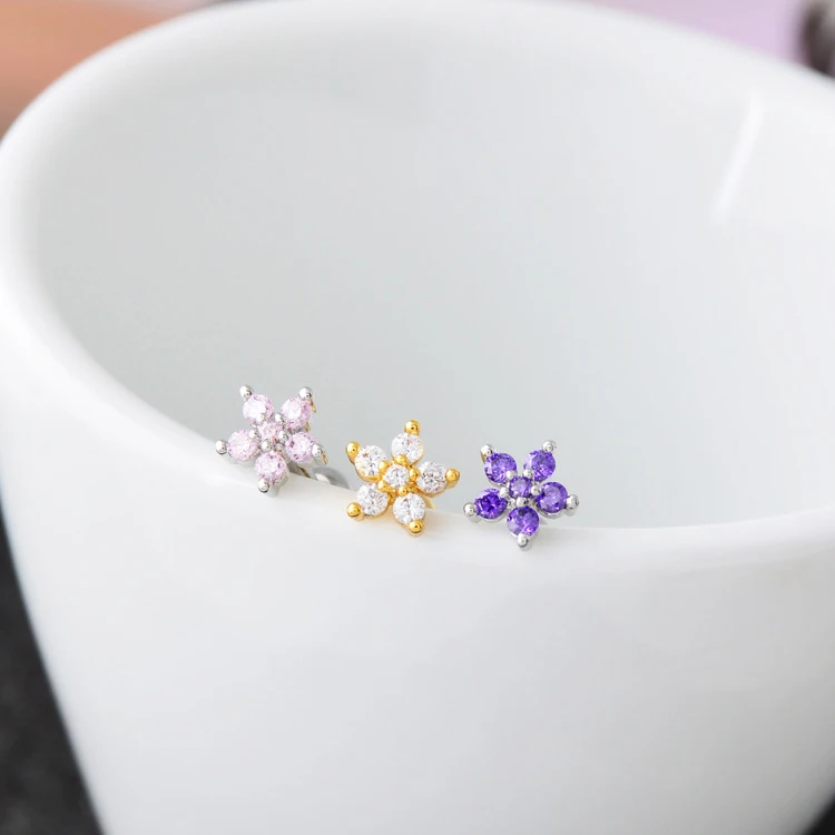 Trendy 1 Pcs Crystal Flower Cartilage Earring Stainless Steel Zircon Stud Earrings Cute Tragus Ear Stud Piercing Body Jewelry