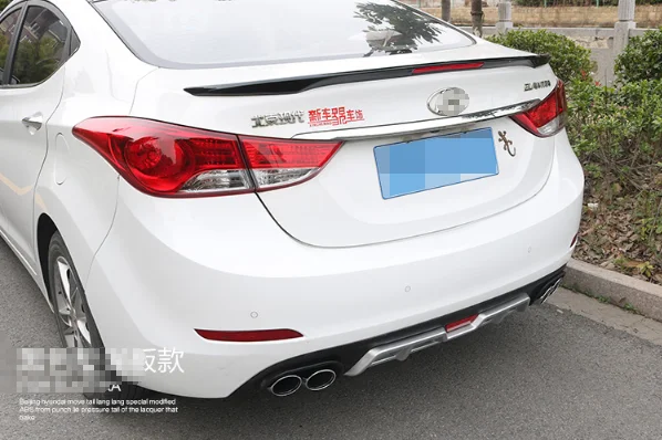 High Quality ABS Material for HYUNDAI ELANTRA 2012 2013 2014 2015 2016 2017 spoiler Car Rear Wing read stop brake lamp LED light