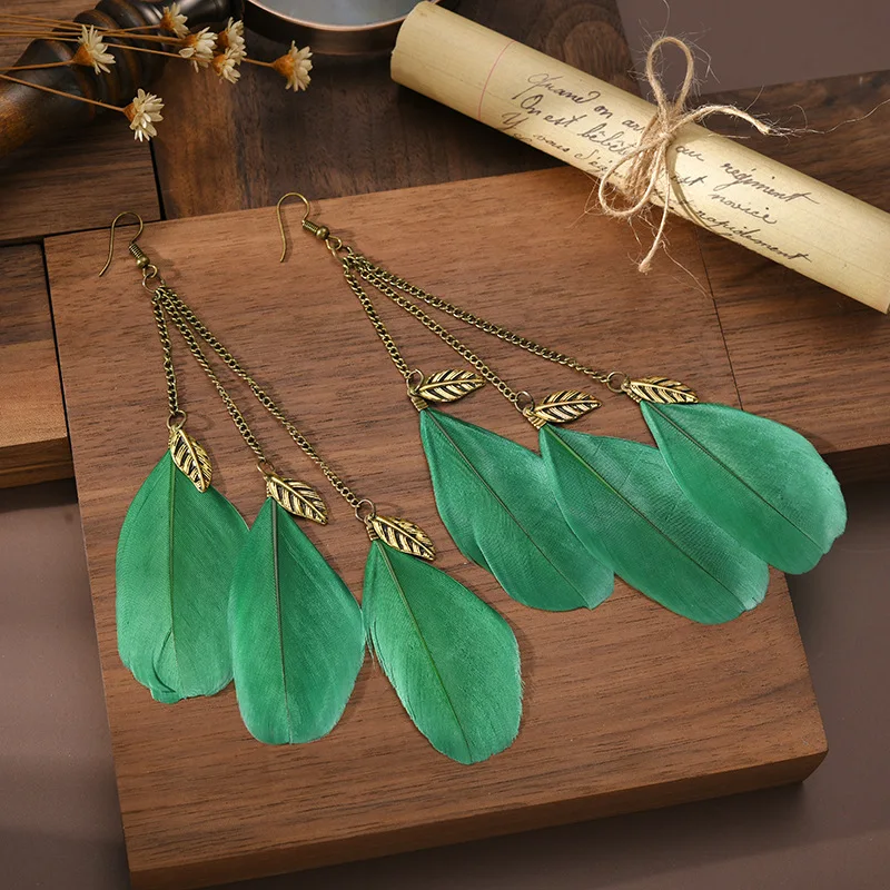 Women\'s Boho Green Feather Earrings Brincos Bijoux Summer Vintage Gold Color Leaf Alloy Long Chain Tassel Drop Earrings