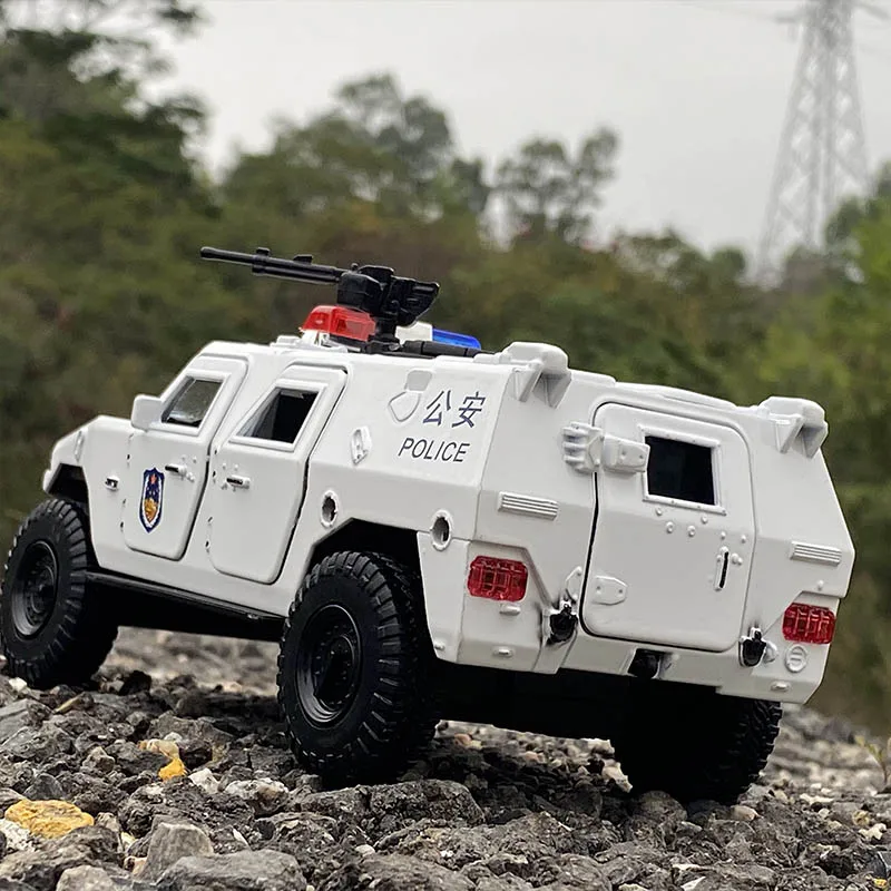 1:28 Alloy Refit Armored Car Model Diecast Toy Off-road Vehicle Tank Model Metal Police Explosion Proof Car Model Childrens Gift