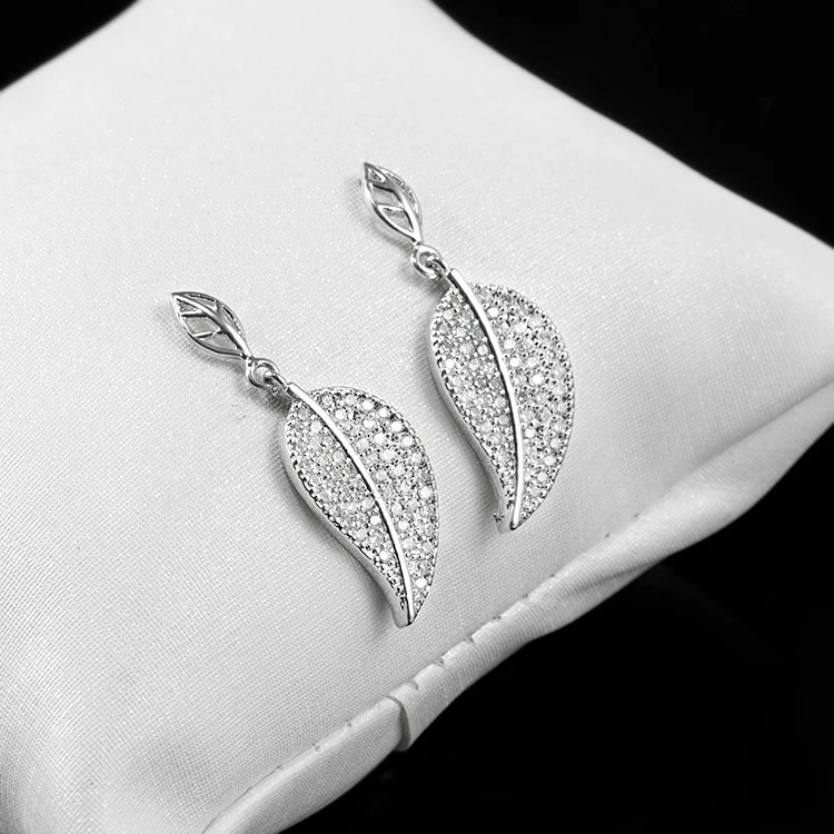 

LADYCHIC 2021 модные висячие серьги с листьями для женщин Висячие серьги с микрозакрепкой цирконием ювелирные изделия для свадьбы вечеринки Пода...
