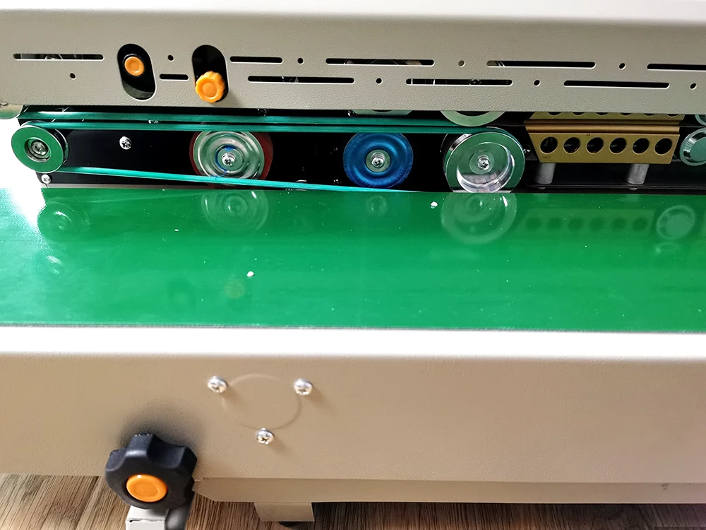 FRD-1000 Inkt Wiel Kleurendruk Automatische Continu Sluitmachine Plastic Sluitmachine Voor Voedsel Verpakking
