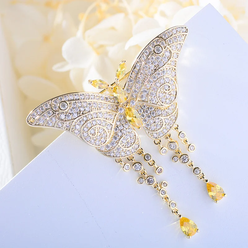 Cute Butterfly Lady Brooch  Christmas Jewelry Luxury  Zircon Brooch Lady Fashion Insect Pendant Brooch