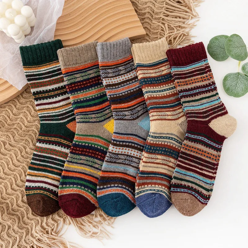 1 pair New Fashion Harajuku High Quality Autumn winter thickened warm women socks Ethnic wind super thick comfortable wool socks