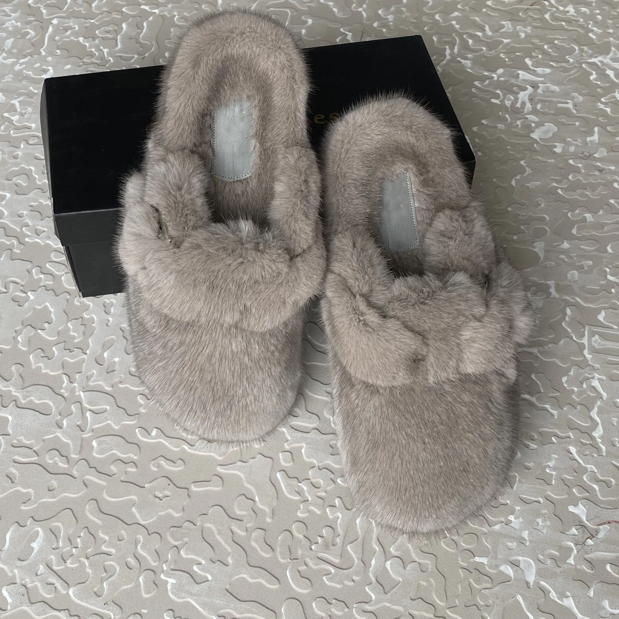 Luxuriöse, bequeme Damen-Slipper aus Naturfell, flache Schuhe, Plüsch-Mules, Sandalen, flauschige Hausschuhe aus echtem Nerzfell für Damen – Detail 9