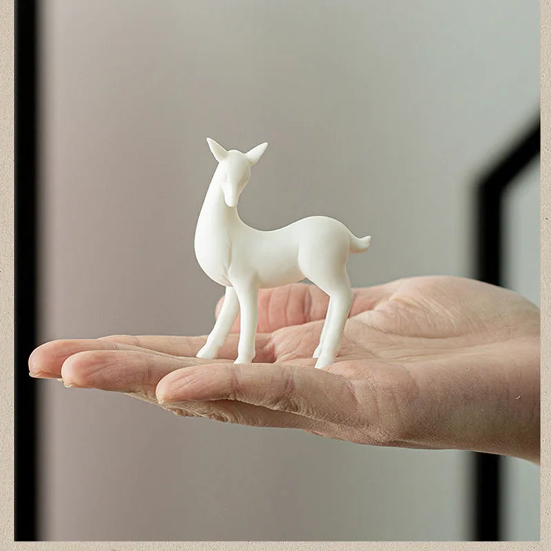 Pure White Forest Deer Ceramic Elegant Ornaments Animal Porcelain Landscape Plants Flower Pots Gardening Accessories Zen