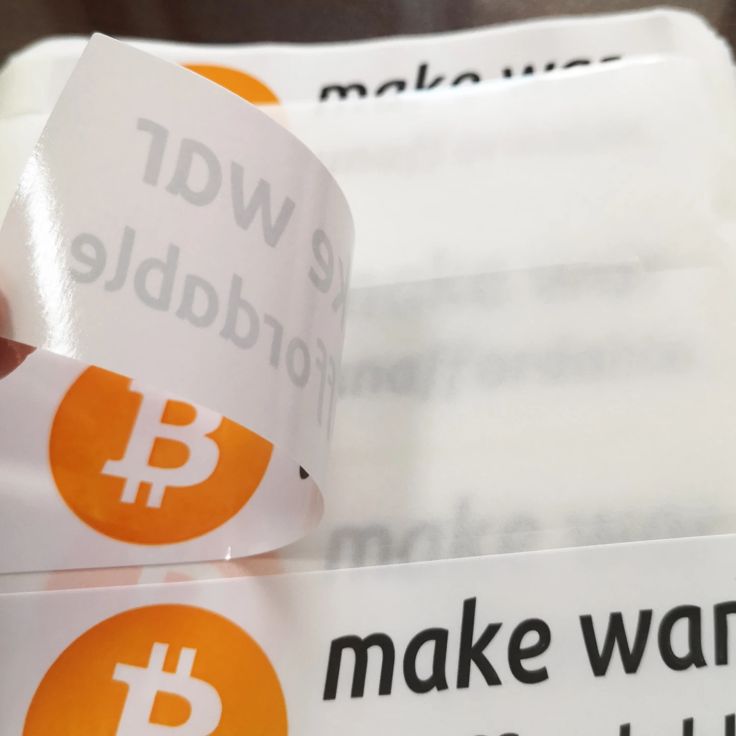 Imagem -05 - Papel Autocolante de Bitcoin Parade Criptomoeda Etiqueta Inacessível Faça Guerra Futura Moeda da Paz Mundial Faça Moeda 105x35 cm 20 Pcs Fãs