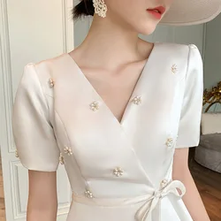 Vestido de festa francês com decote V feminino, pérolas, manga curta, vestido de noite, branco, elegante vestido de baile, dama de honra