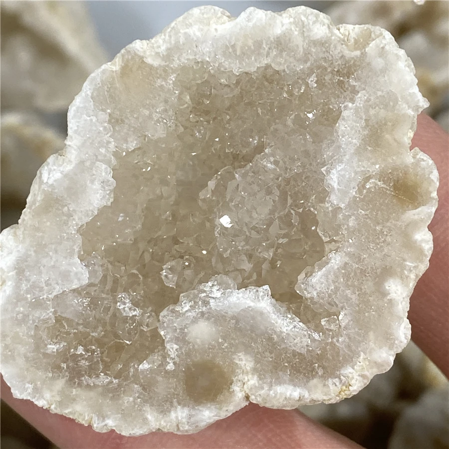 Geode surowy nieregularny kamień naturalny biały agat kromka kwarcowy bryła kryształowa minerały uzdrawianie Reiki Crystal Home Decoration