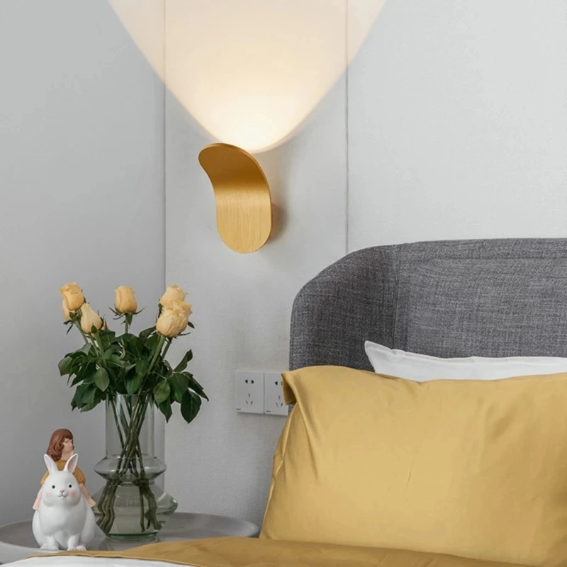 

Modern LED Wall Sconce Lights Fixture Nordic Home Livingroom Bedside Luminaire Simple Creative Household Golden Decorative Lamps