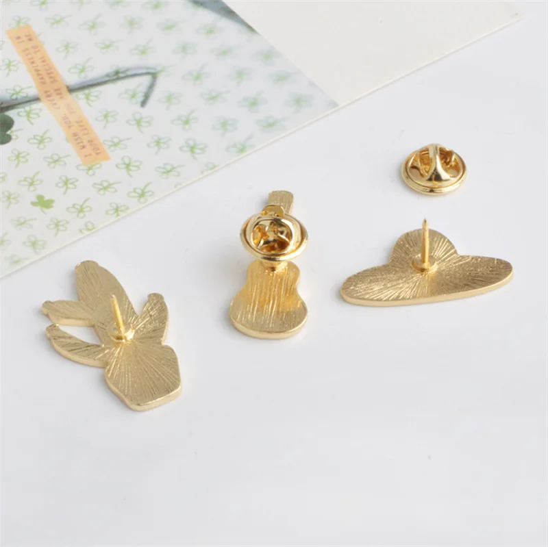 Cartoon Enamel Pins Fashion Chicken Legs Carrot Tree Cactus Guitar Heart Brooches Clothes Hat Lapel Pin Badge Kids Jewelry Gifts