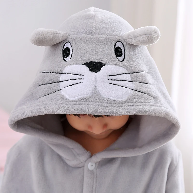 Winter 2022 Children\'s Warm Bath Robes Cartoon Flannel Dressing Grows for Girls Hooded Boys Sleepwear Cotton Teenage Bathrobes