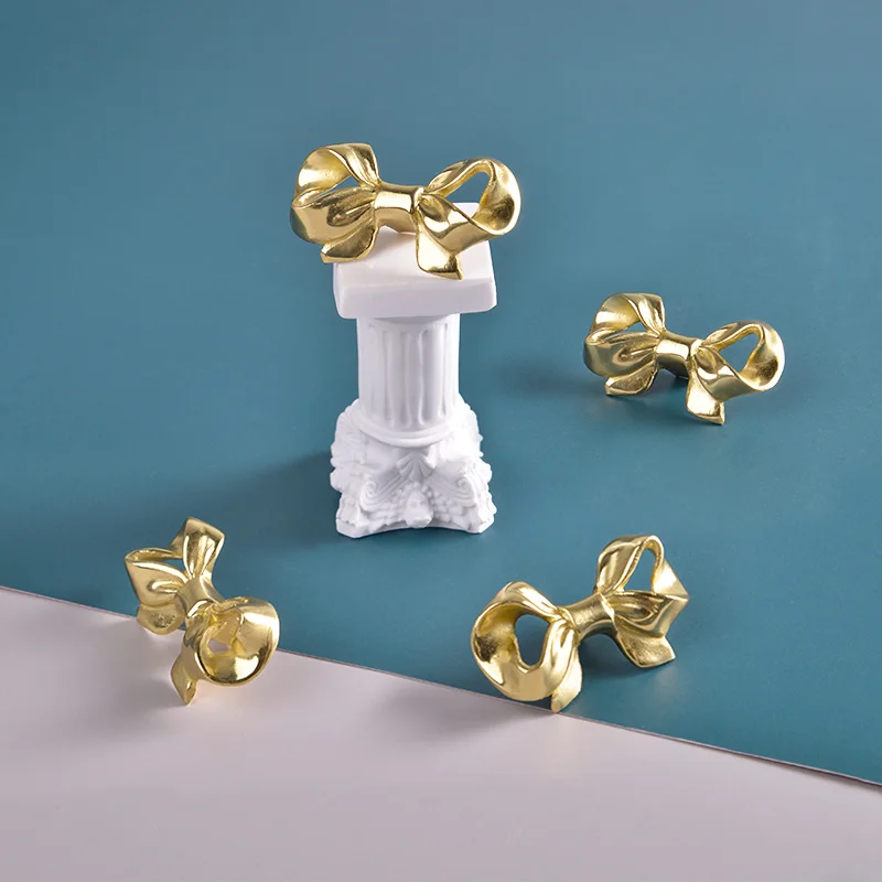 Smernit Bowknot Brass Furniture Handle Butterfly Knot Door Handles and Knobs for Kitchen Cabinet Drawer Pulls Home Decor