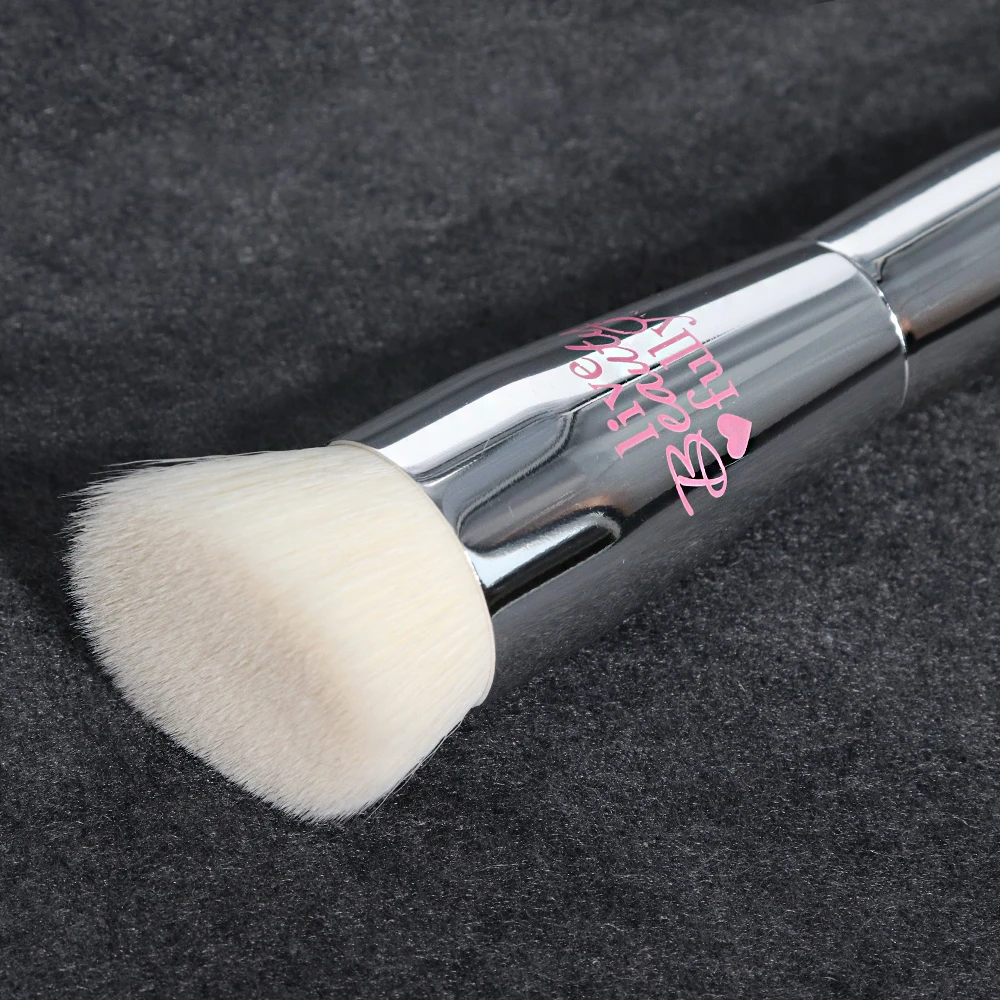 Angled Flat Top Foundation Brush IT Cosmetic Silver Chromed Precision Cream Foundation Makeup Brush